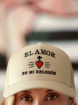 GORRA "RELIGIÓN" BEIGE