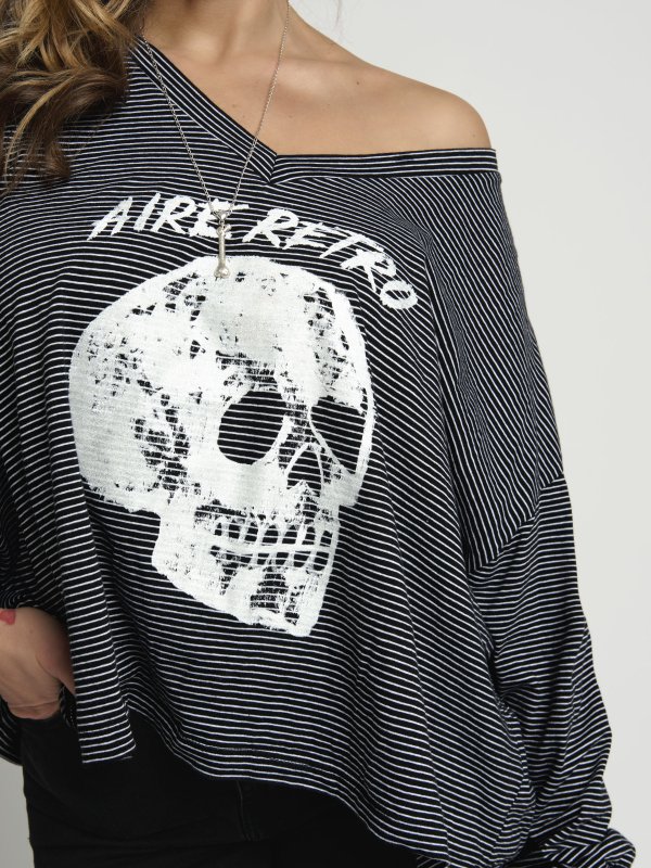CAMISETA OVERSIZE "CALAVERA" RAYAS