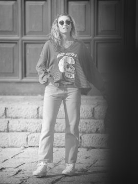 CAMISETA OVERSIZE "CALAVERA" RAYAS
