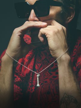 COLLAR PLATA "TUS HUESOS"