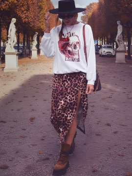SUDADERA "SUEÑO LUEGO EXISTO" BLANCA
