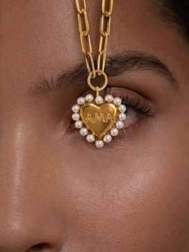 COLLAR "AMA" DORADO