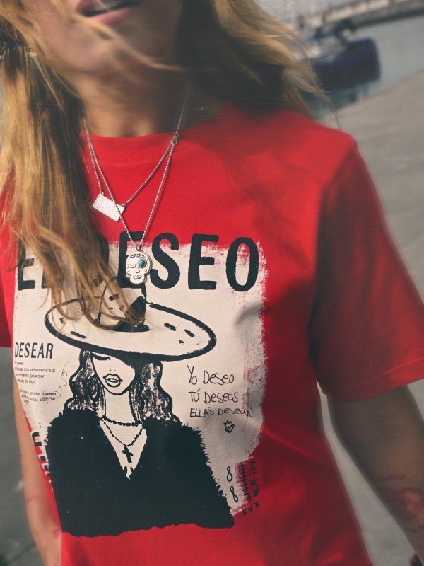 CAMISETA ROJA "DESEO"