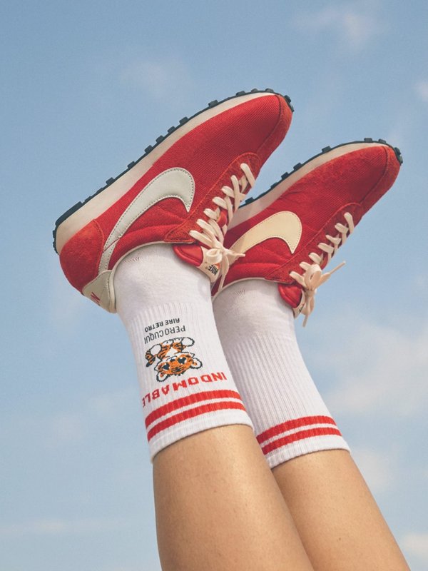 CALCETINES ''INDOMABLE" BLANCO