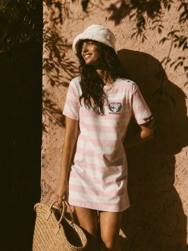 VESTIDO BORDADO "LA VIDA VUELA" ROSA